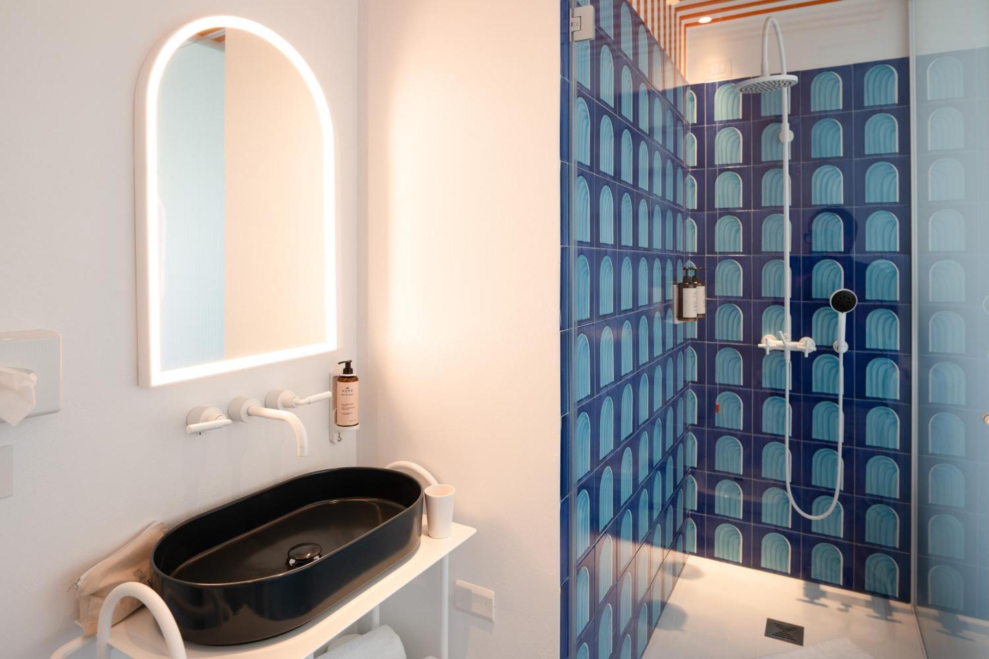 Calea Boutique Hotel Баколи Экстерьер фото